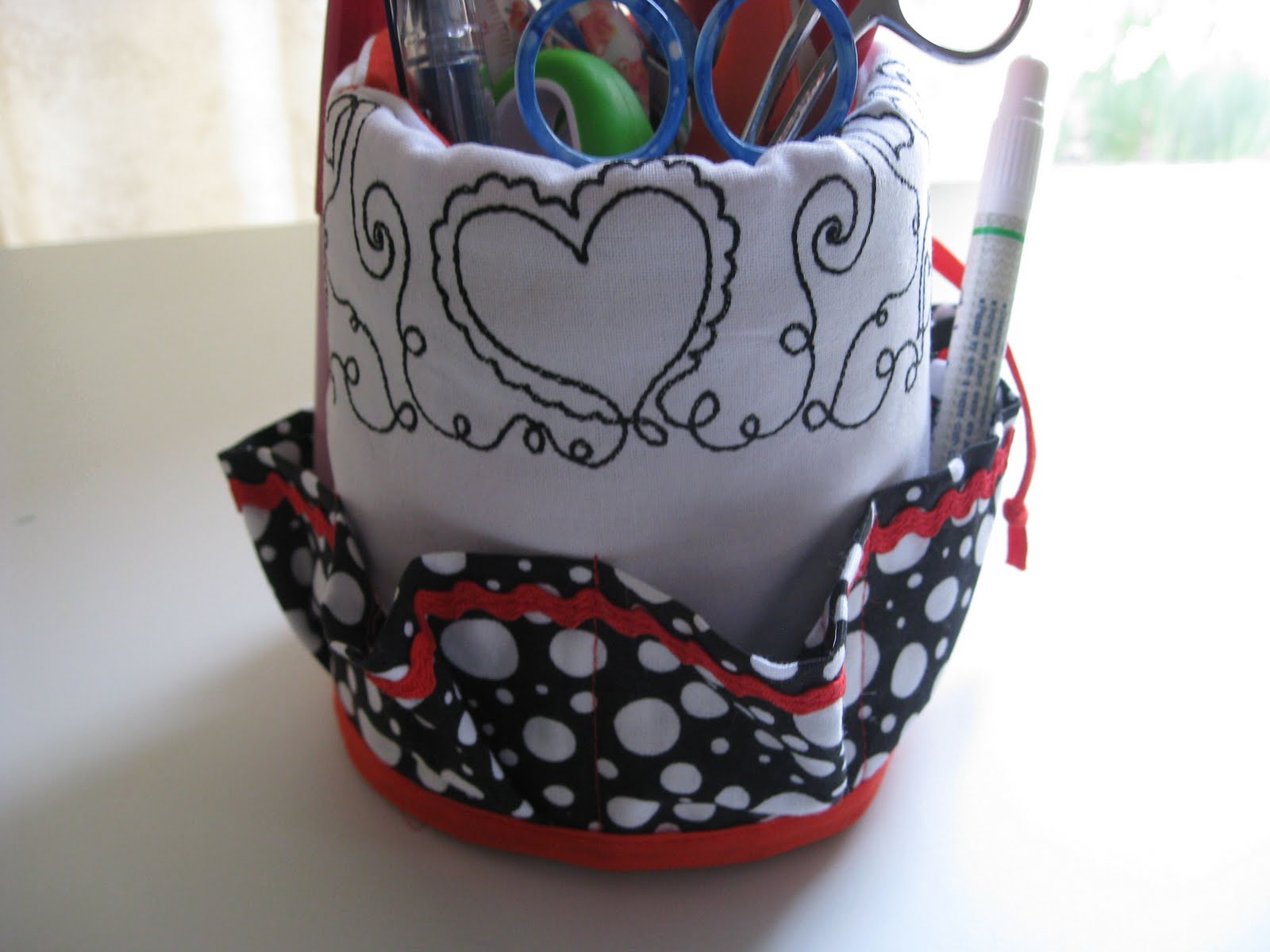 Vicki's Fabric Creations MugCan Organizer Tutorial