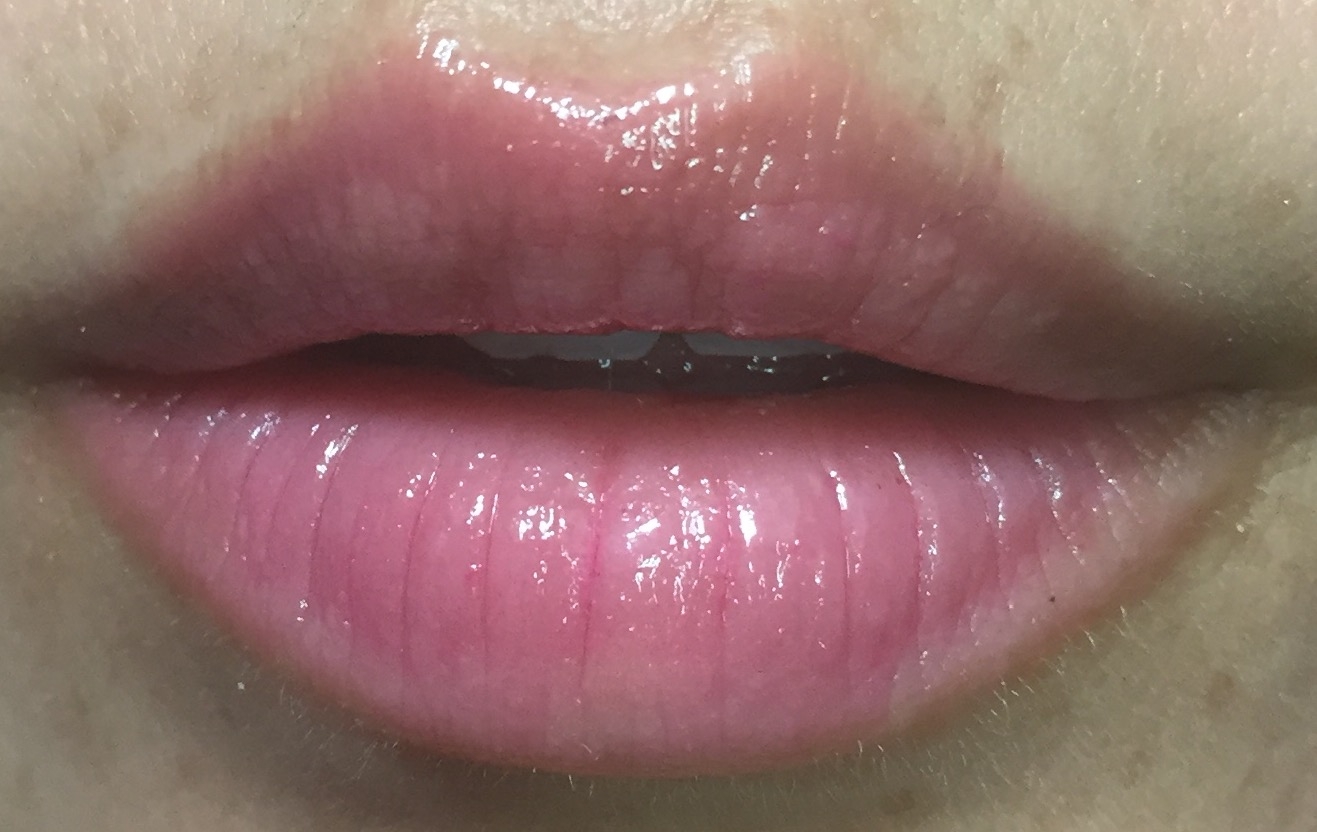 Beauty & Life A beauty blog by Helen Victoria's Secret Lip Plumper