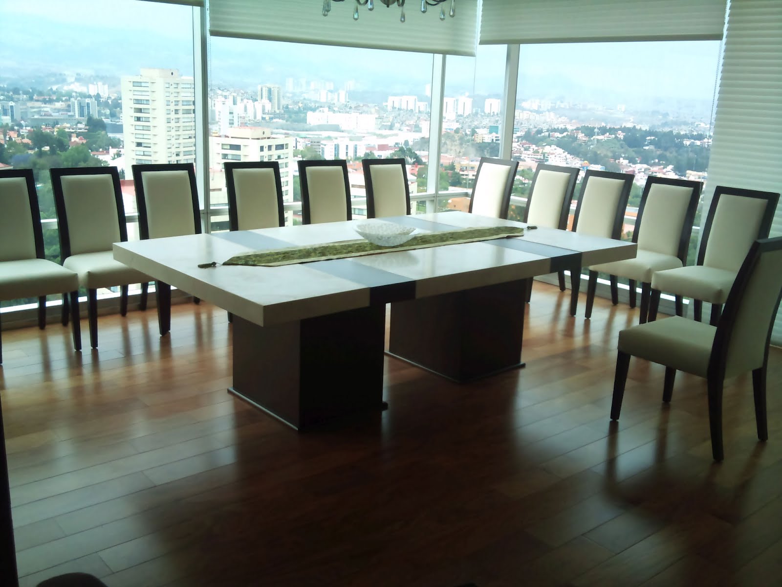 MAKARE MUEBLES E INTERIORES: COMEDORES
