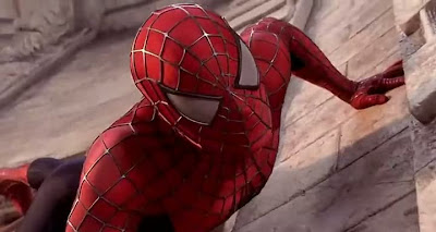 Screen Shot Of Spiderman 1 (2002) Dual Audio Movie 300MB small Size PC Movie