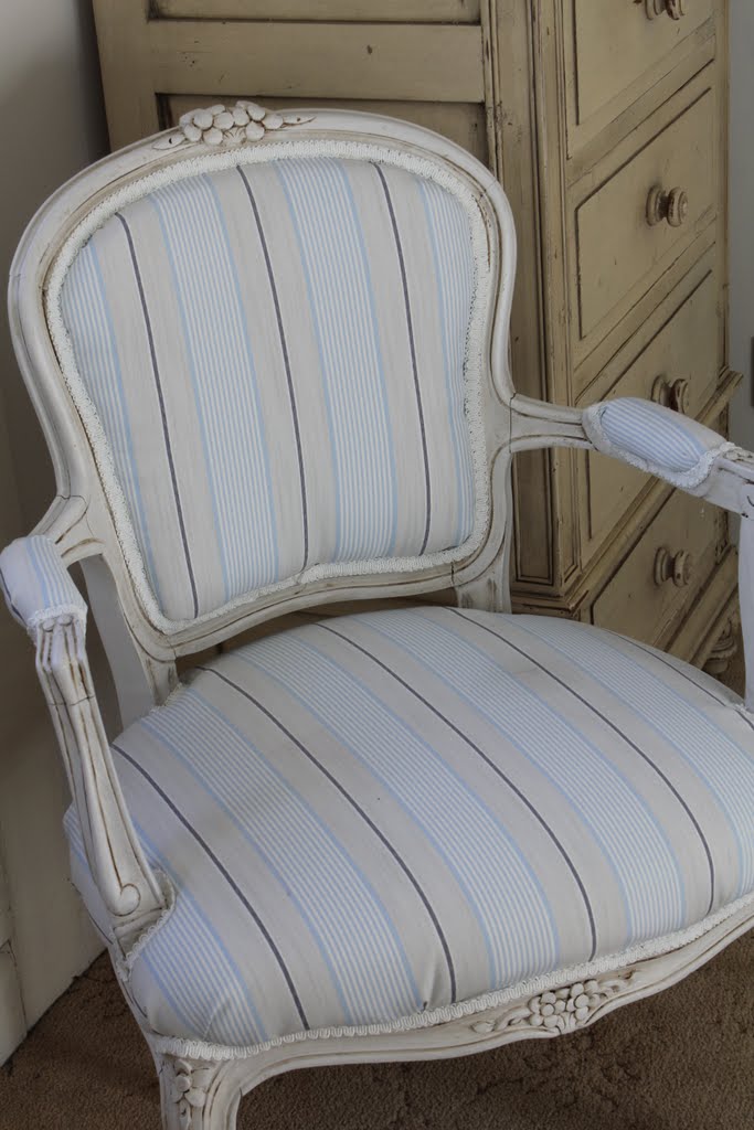 Lilyfield Life Easy Upholstering of a French Louis Chair