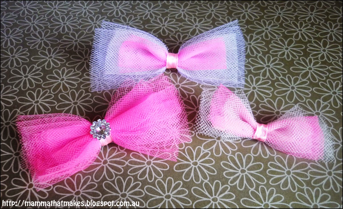 Mamma That Makes Pretty Tulle Bow Tutorial