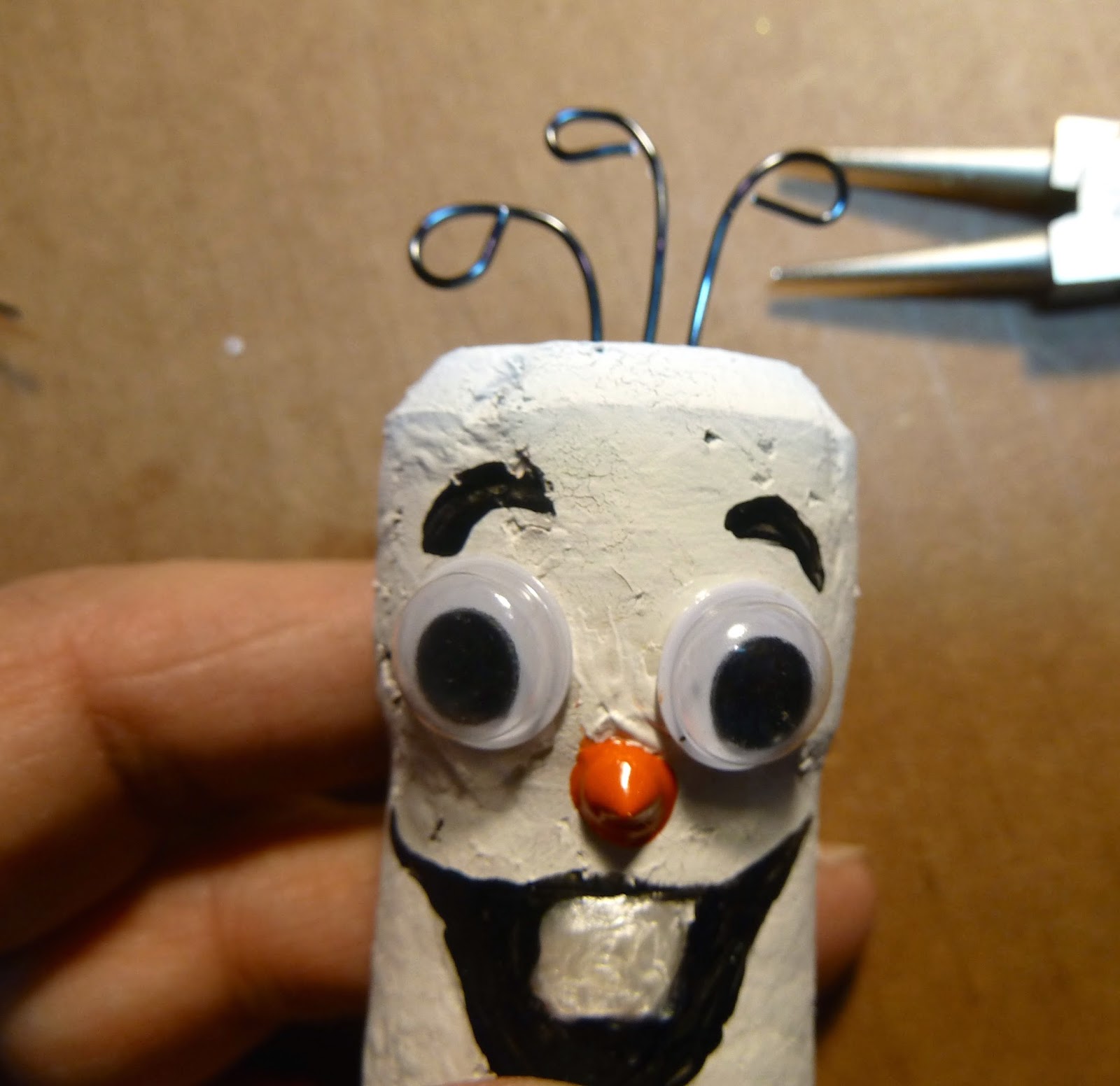 Make it easy crafts Frozen Ollie the snowman ornament tutorial