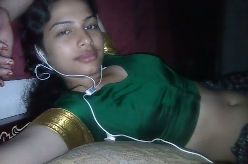 Cute Kerala Couple Bedroom Pictures nudesibhabhi.com Cute Kerala Couple Bedroom Pictures nudesibhabhi.com
