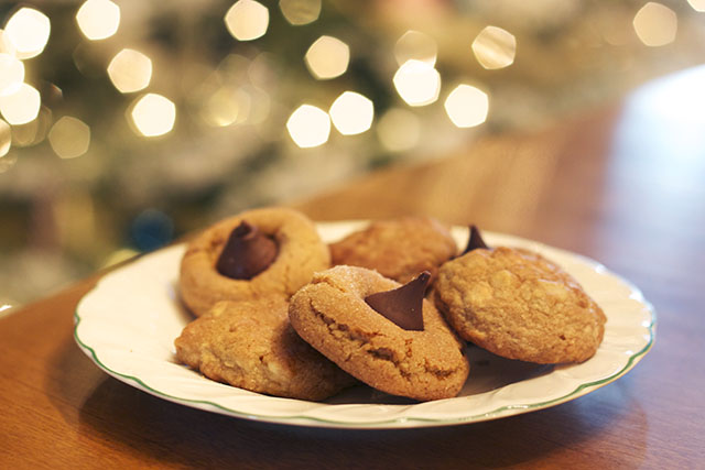 Two Christmas Cookie Recipes - Michaela Noelle Designs