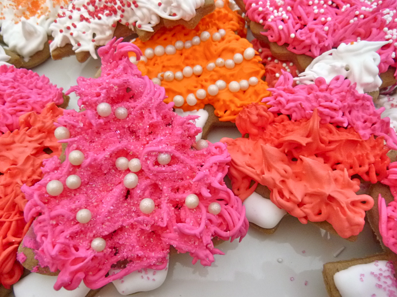 Allspice Sugar Cookie Christmas Trees & Lady Gaga Holiday at