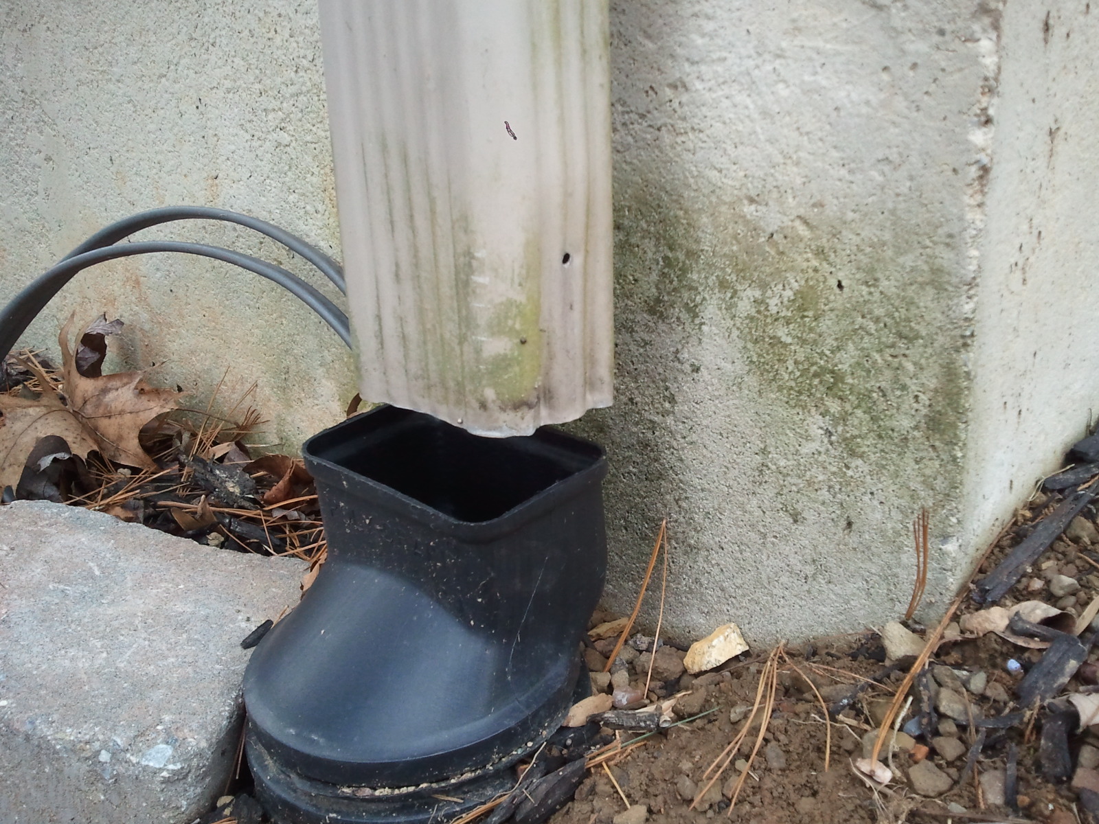 Minor Gutter Repair York, PA gutter cleaning and repair york, pa