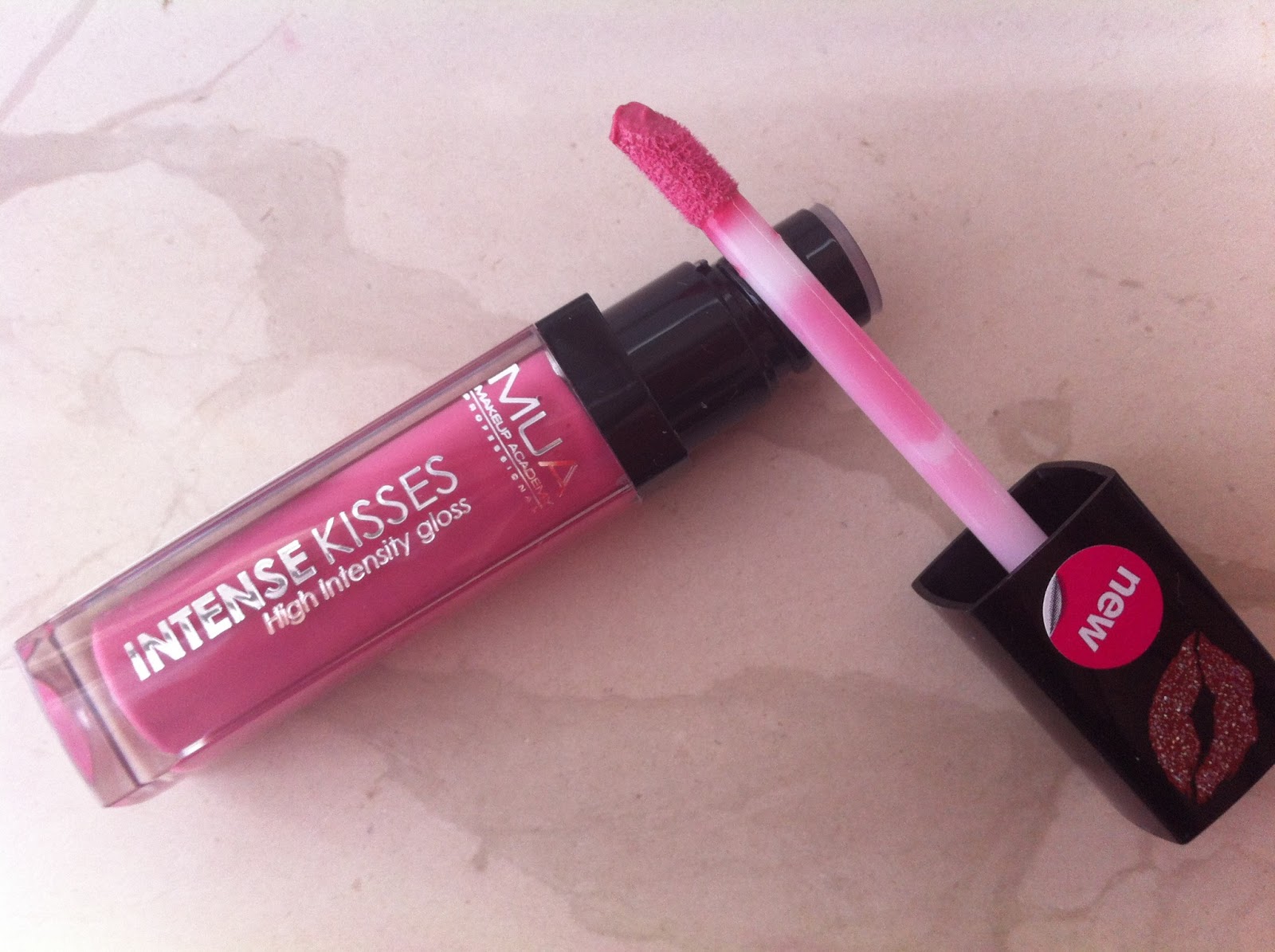 FairyAna: MUA Sheer Finish Lipgloss and Intense Kisses High Intensity Gloss