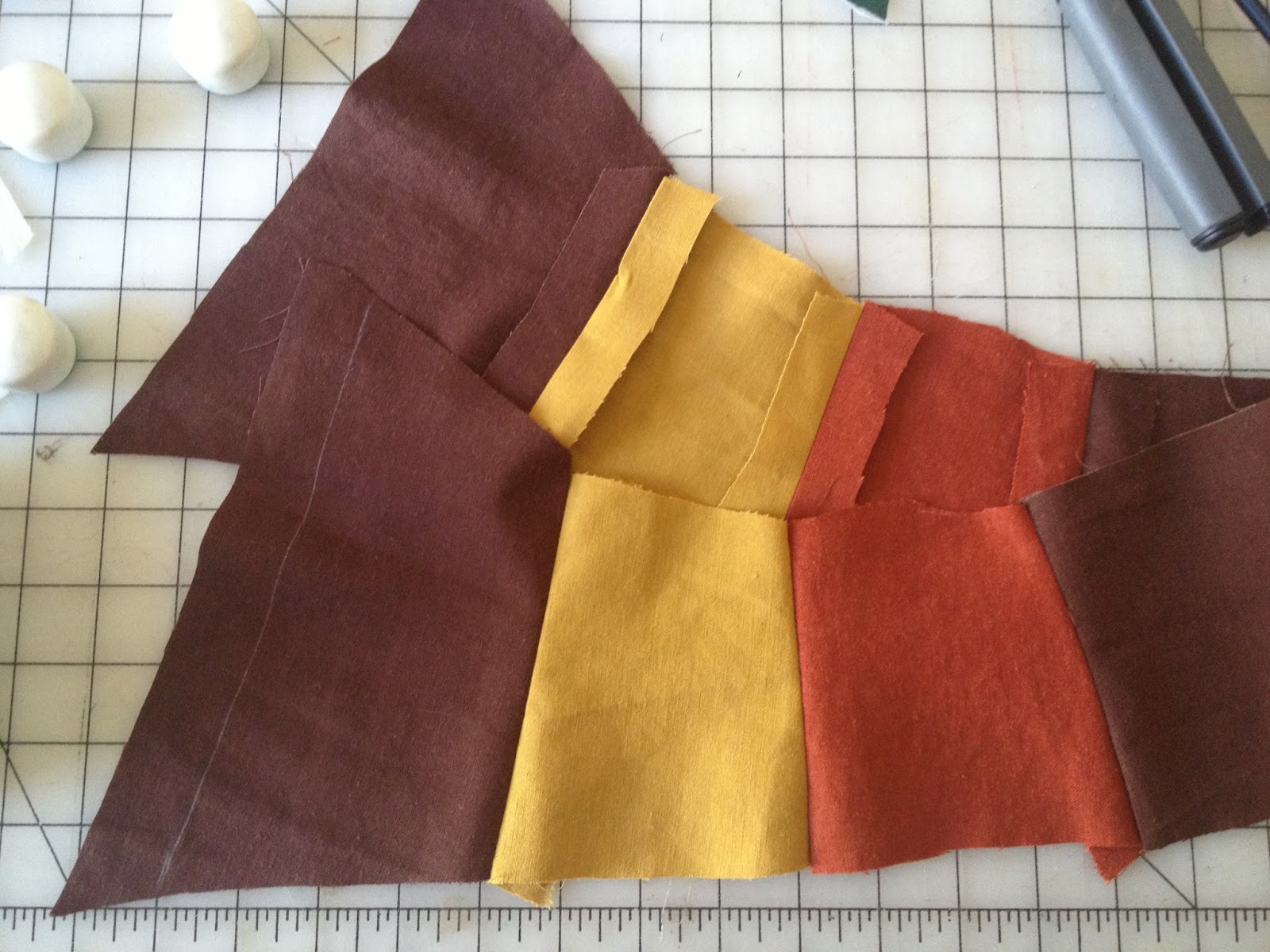 Geek Grrl Crafts: The Making of a Costume: Waist Cincher (Part 1)