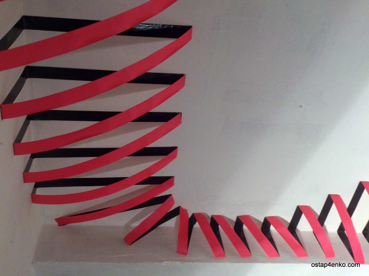 Tape Art und Street Art aus Berlin 3D Tape Art Installation