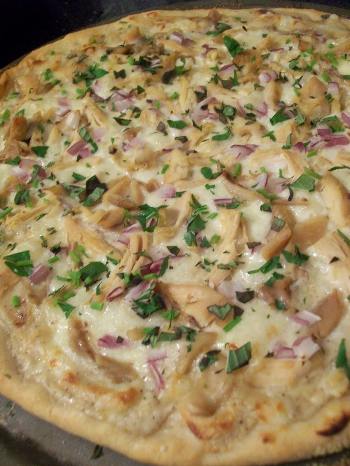 Elizabeth's Cooking Experiments Chicken & Herb White Pizza