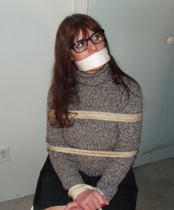 christy damsel bondage ultimate cyndi christybono