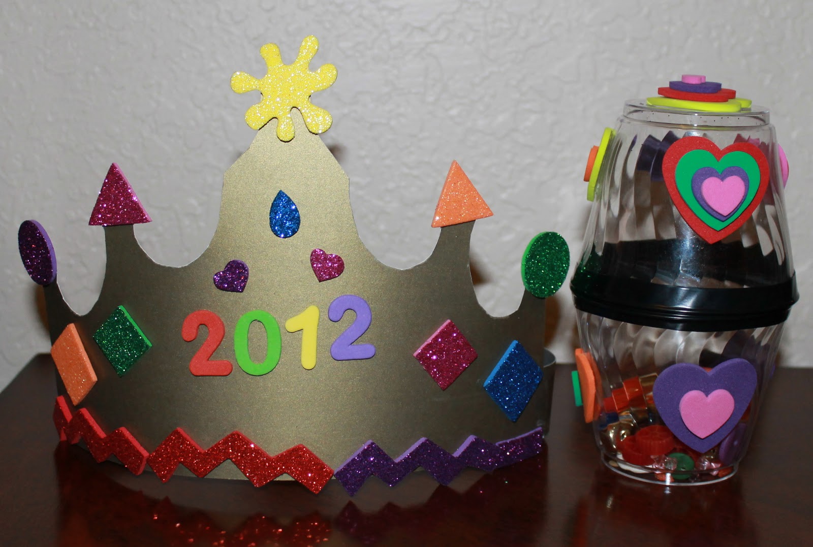 Noise Makers & Party Hats Crowns
