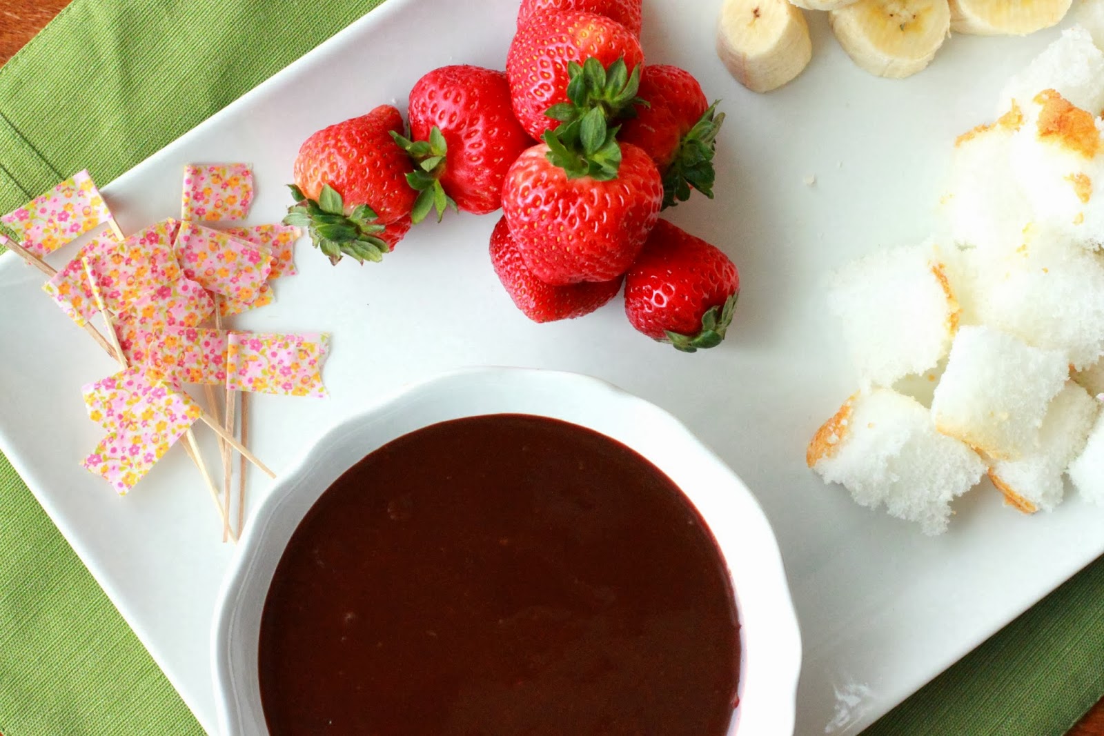 Larissa Another Day Slow Cooker Chocolate Fondue (Slow Cooker Saturday)