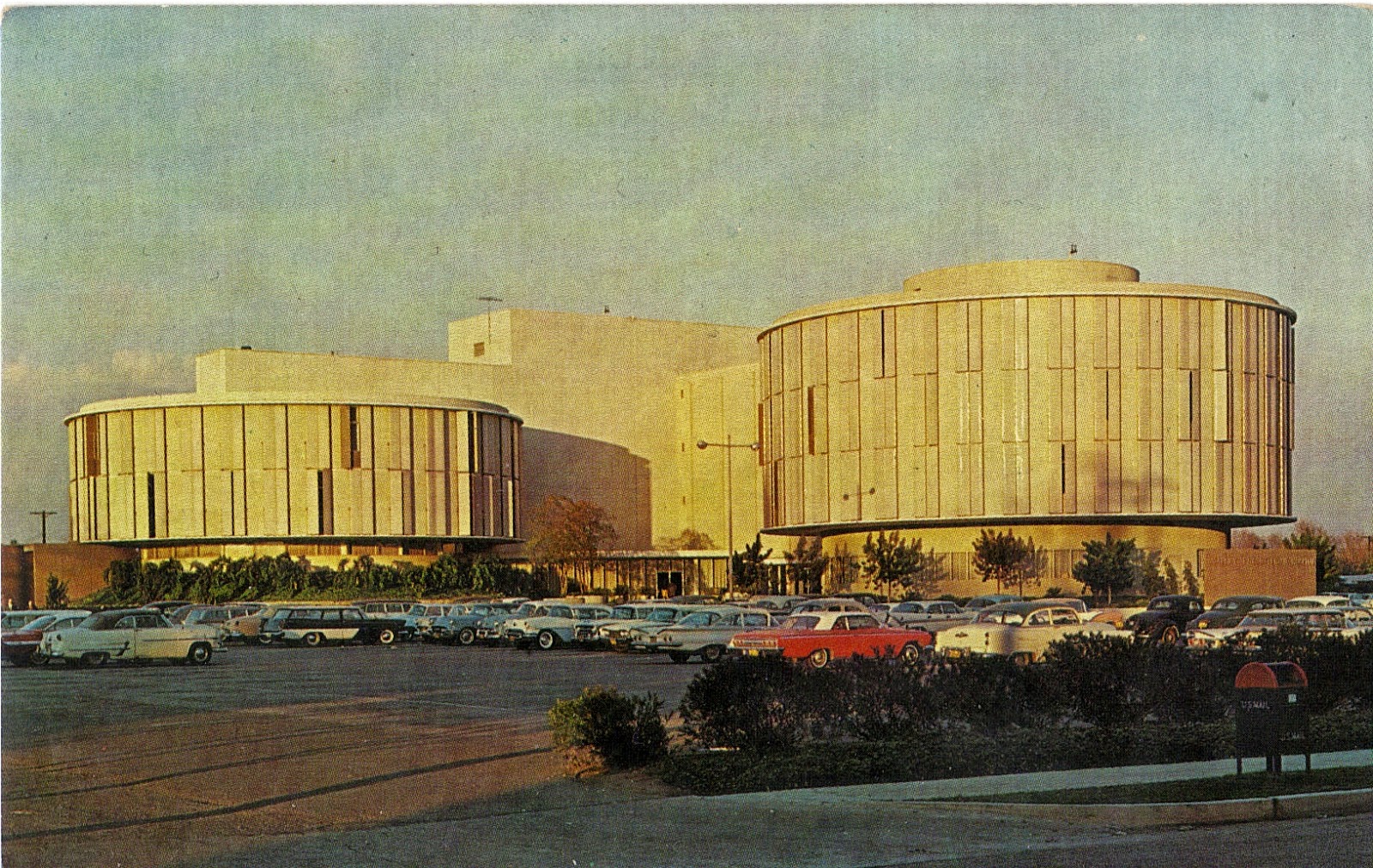 Valley Presbyterian Hospital in Van Nuys Postcard San Fernando Valley