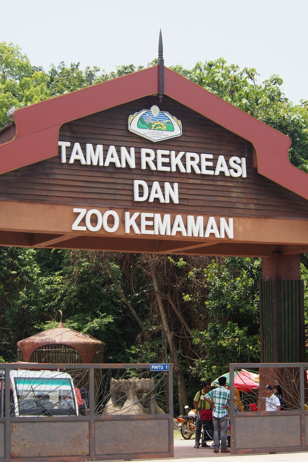 Catatan Permusafiran Fana... Zoo Kemaman