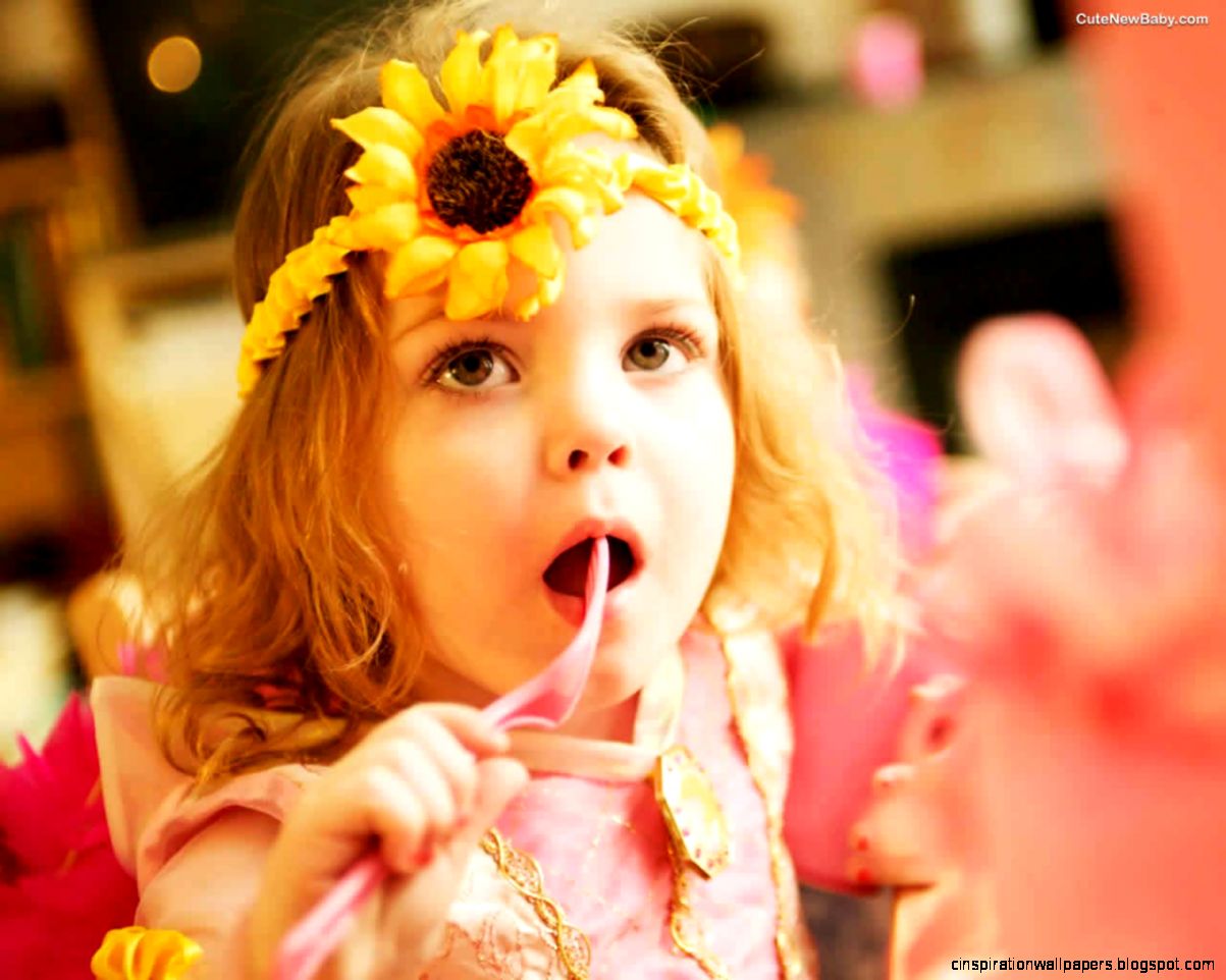Baby Girl Face with Flower HD Wallpaper Baby Girl Face with Flower HD Wallpaper
