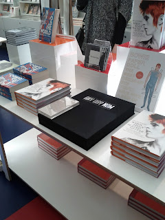 pop bowie david selfridges london