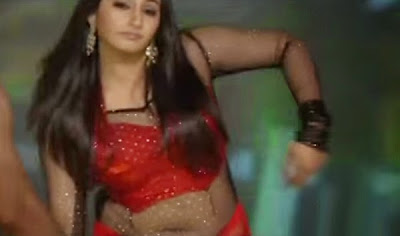 Ragini Dwivedi Malfunction Hot Photos | Ragini Dwivedi Dress Slip