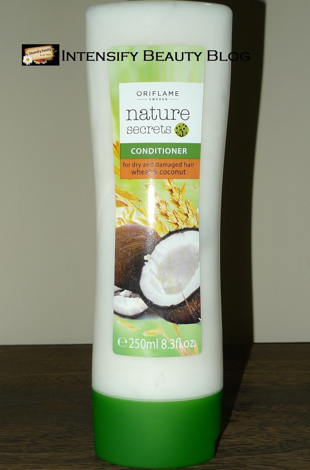 Review Oriflame nature Secrets Shampoo and Conditioner Myra Voices!