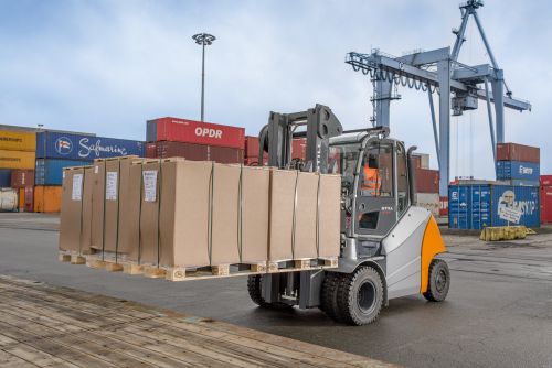 Xe nâng Diesel 6-8 tấn Still Xe nang diesel still