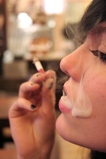  Avatar con gái hút thuốc đẹp