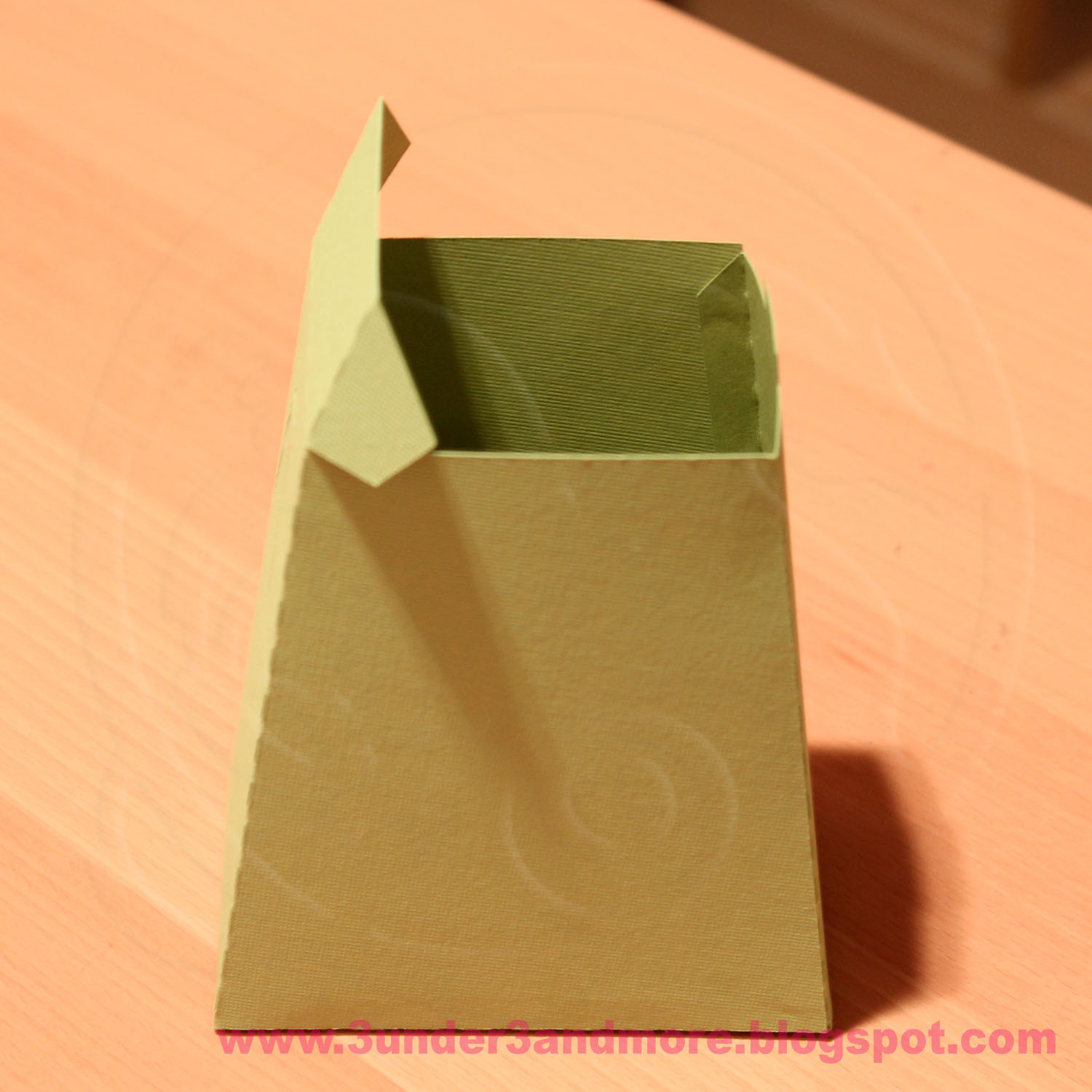 3 under 3 and more 3D paper watering can tutorial