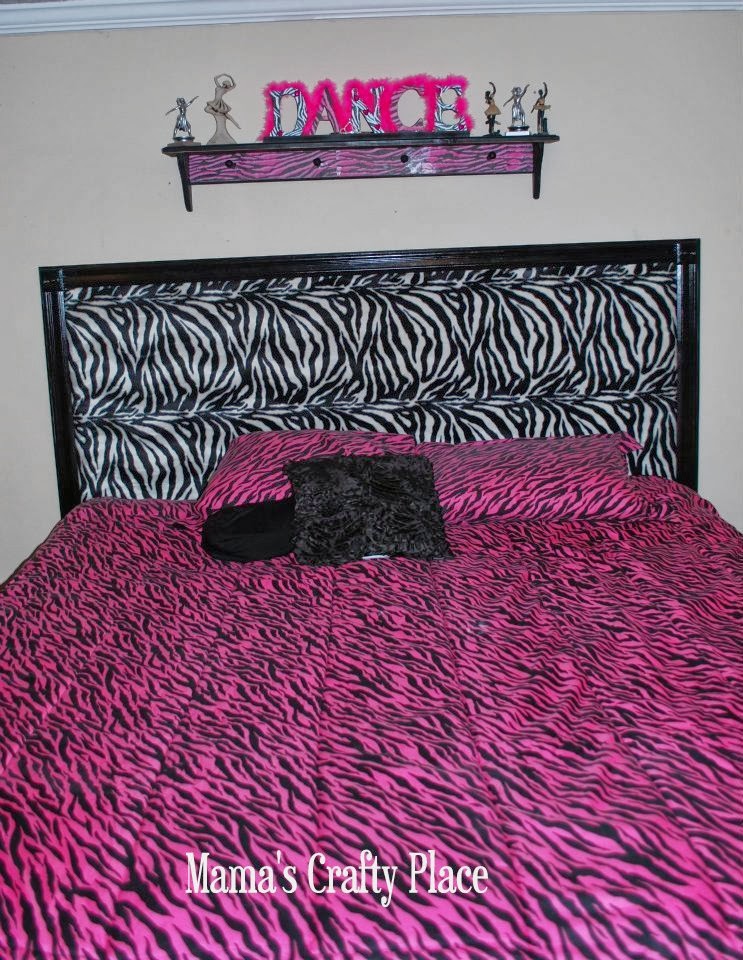 Mama's Crafts DIY King sized Zebra Headboard...