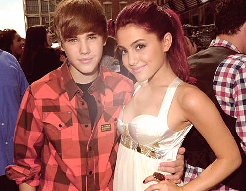 Ariana Grande and Justin Bieber on backstage similiar picture