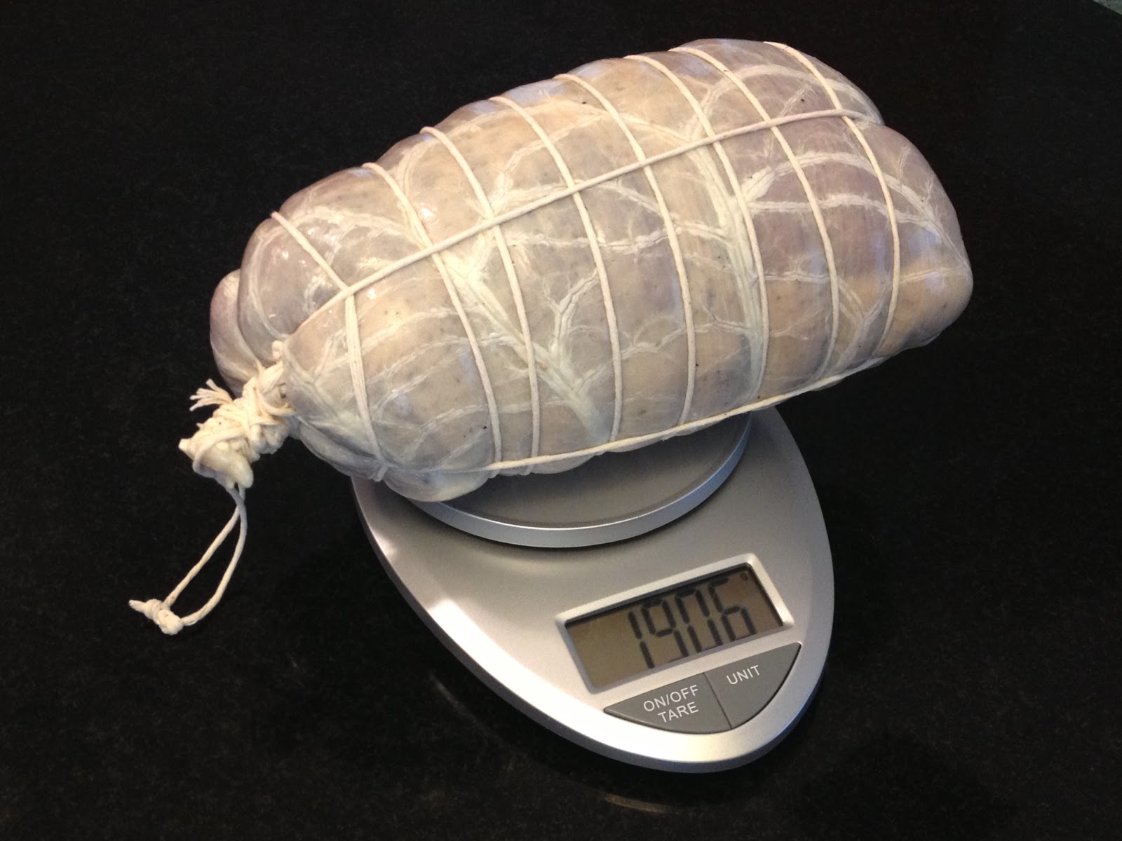 PROSCIUTTO PICCOLO 2 PRESUNTO CRU CHARCUTARIA CASA DI PUCCI