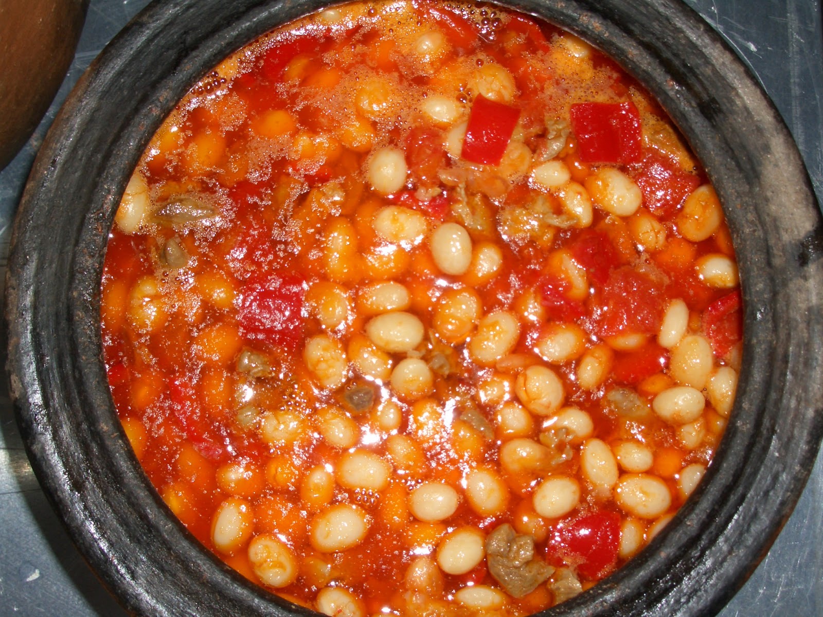 Ayça�nın Lezzet Rehberi GÜVEÇTE ETLİ KURU FASULYE