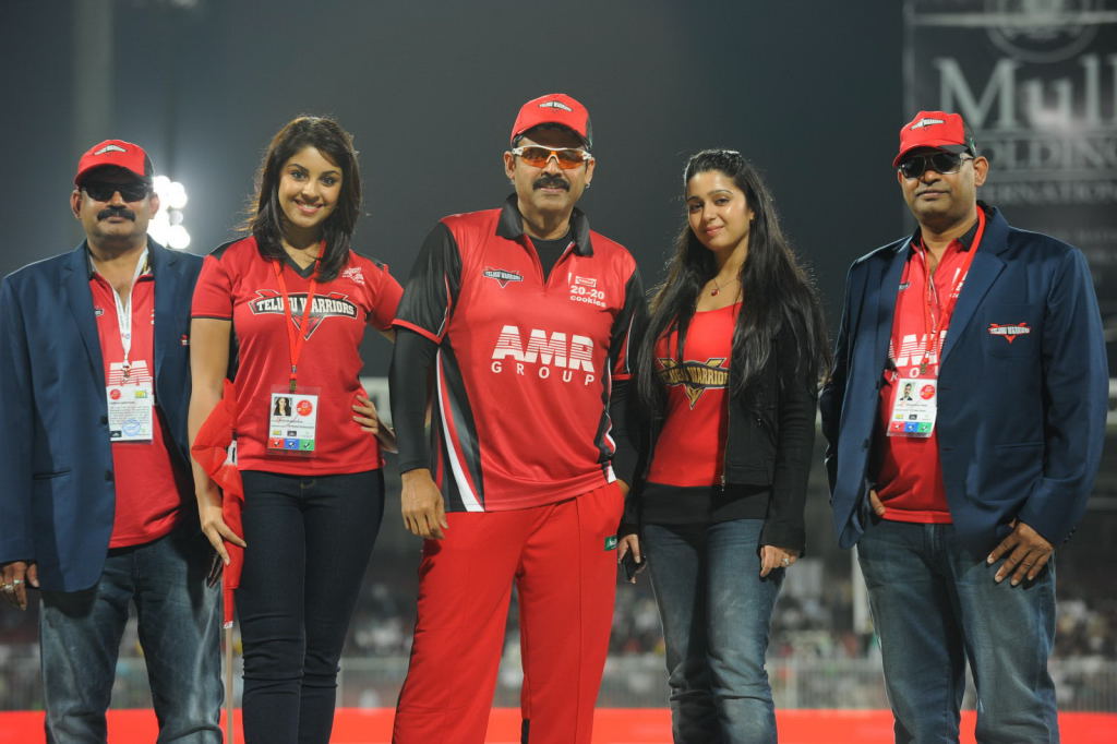 Bollywood Actresses at CCL 2 Opening Ceremony in Dubai1 - Hot Babes at CCL 2 Opening Ceremony