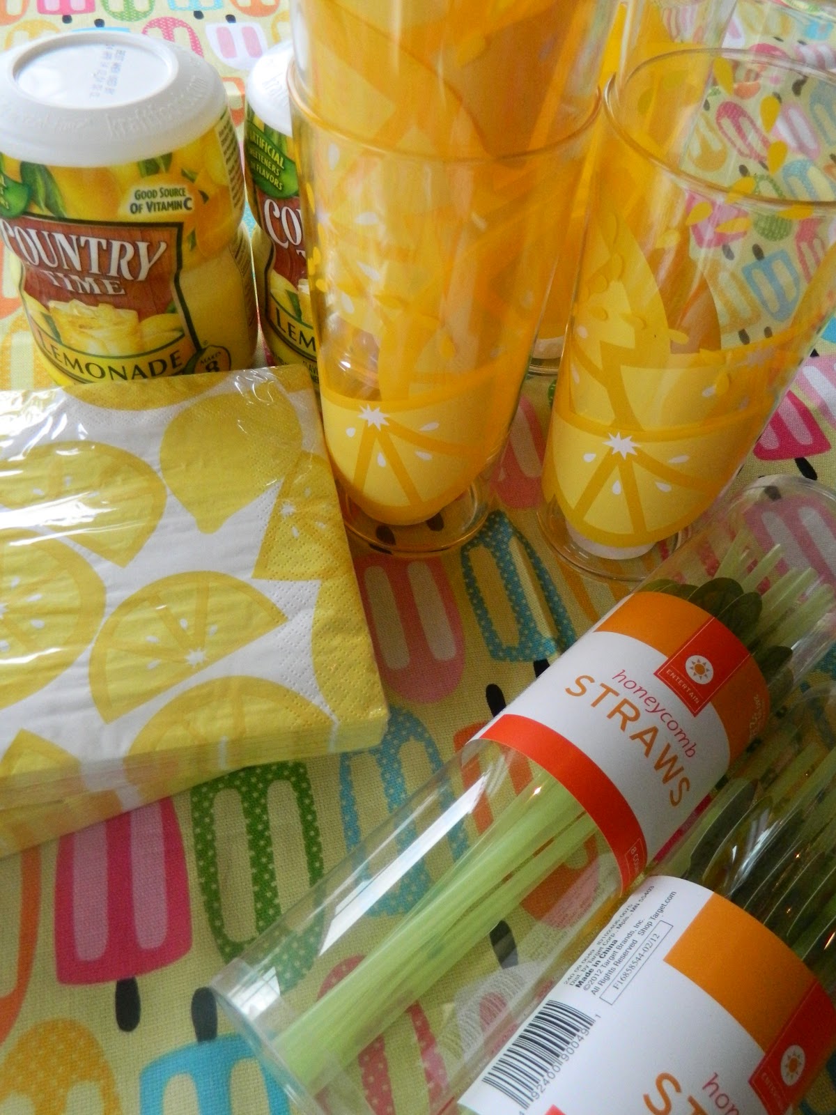 the vintage umbrella lemonade bars and a teacher gift!