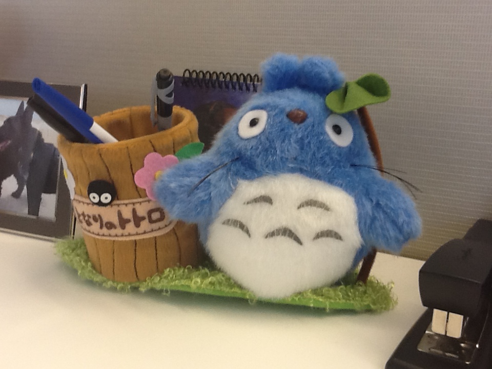 At the Lamppost Gel Clings!