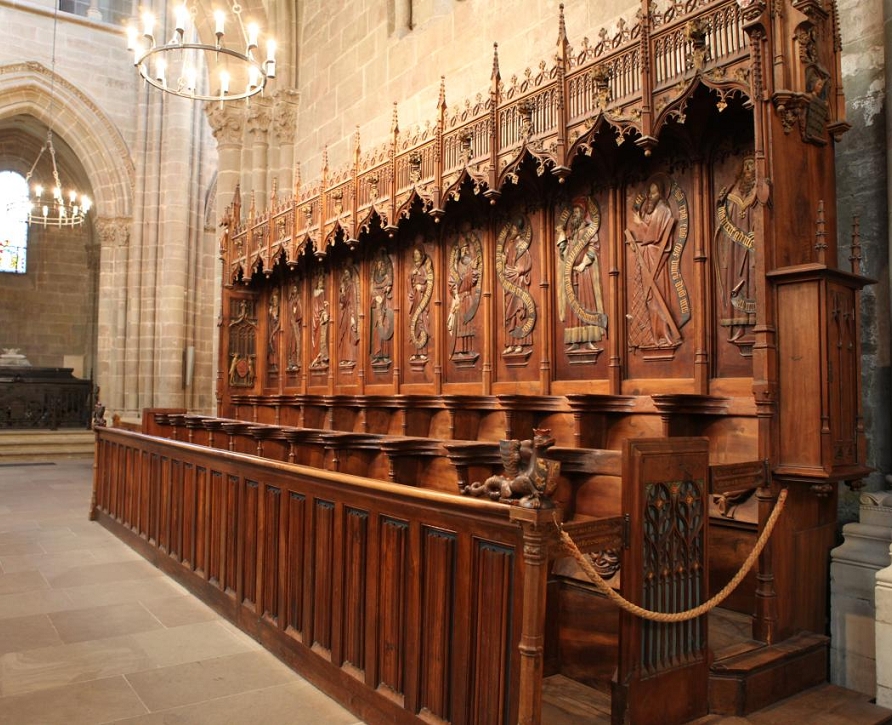 aquí y ahora Catedral de San Pedro en Ginebra talla, escultura