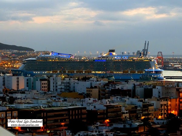 Fotos vídeo Anthem of the Seas Las palmas de Gran Canaria Fotos vídeo Anthem of the Seas Las palmas de Gran Canaria
