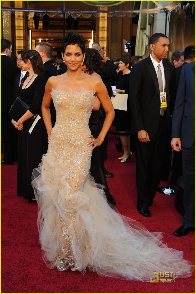Best Hollywood Celebrity Dresses of 2012 SagarVision