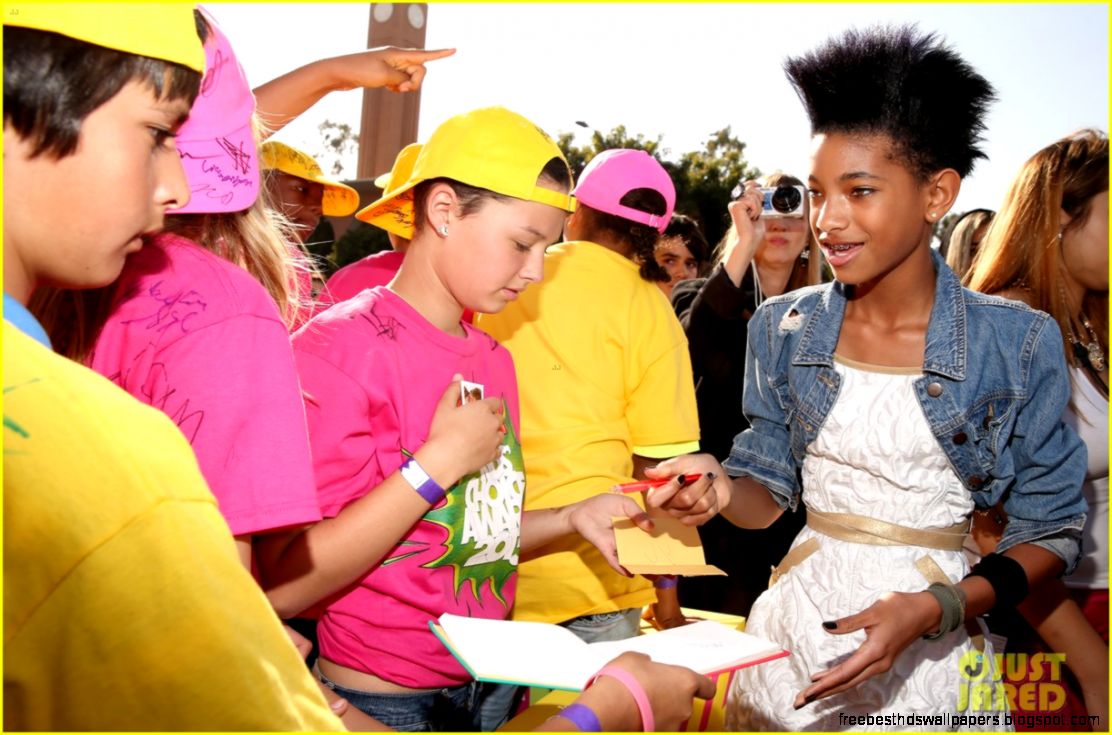 Willow Jaden Smith Kids Choice Awards 2013 Red Carpet Photo Willow Jaden Smith Kids Choice Awards 2013 Red Carpet Photo