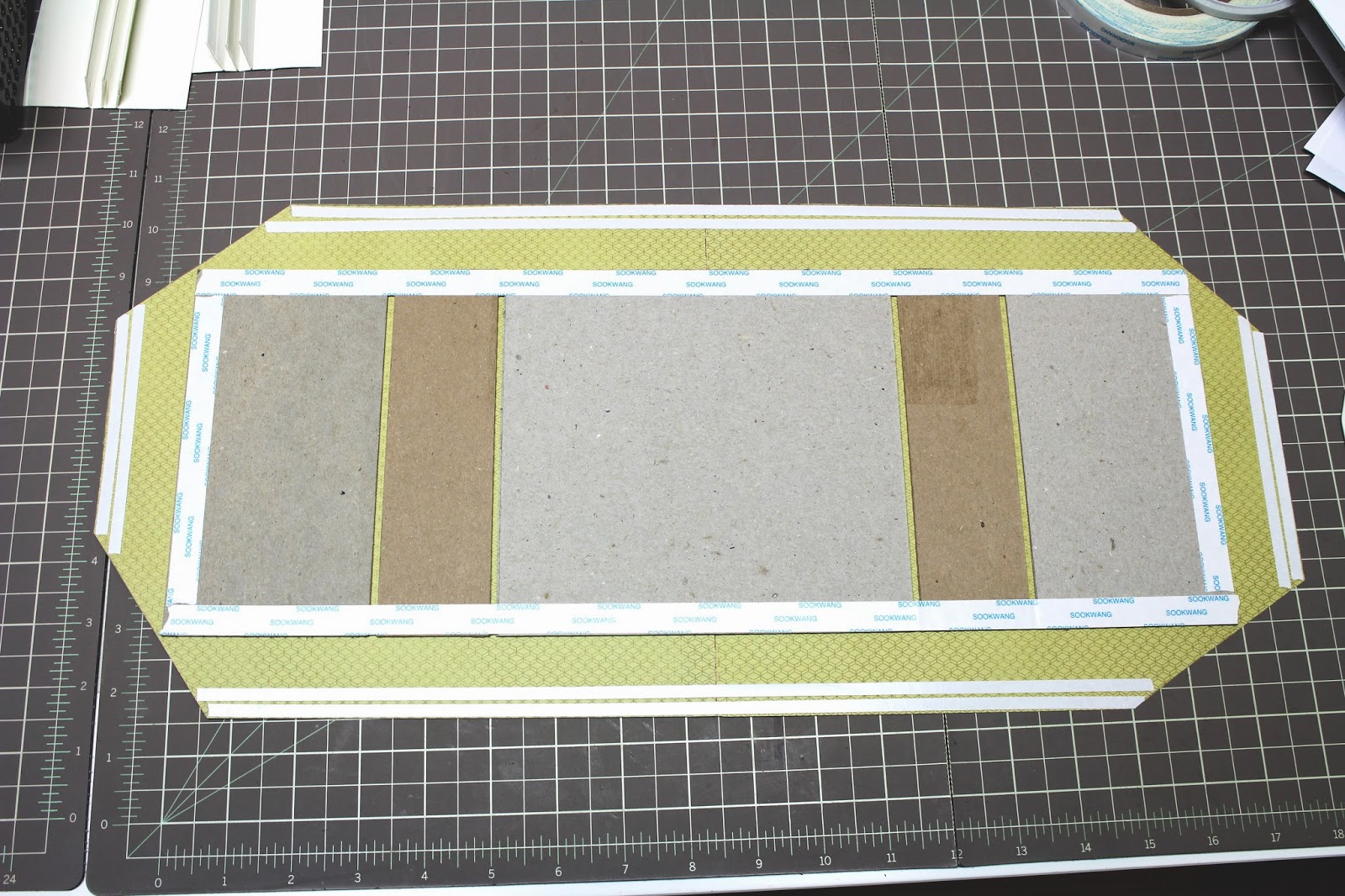 C1Make1 Gatefold Mini Album Instructions