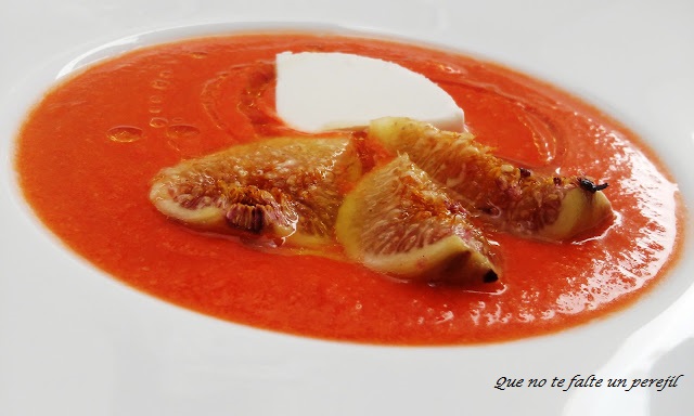 salmorejo_pimientos_quesocabra_higos