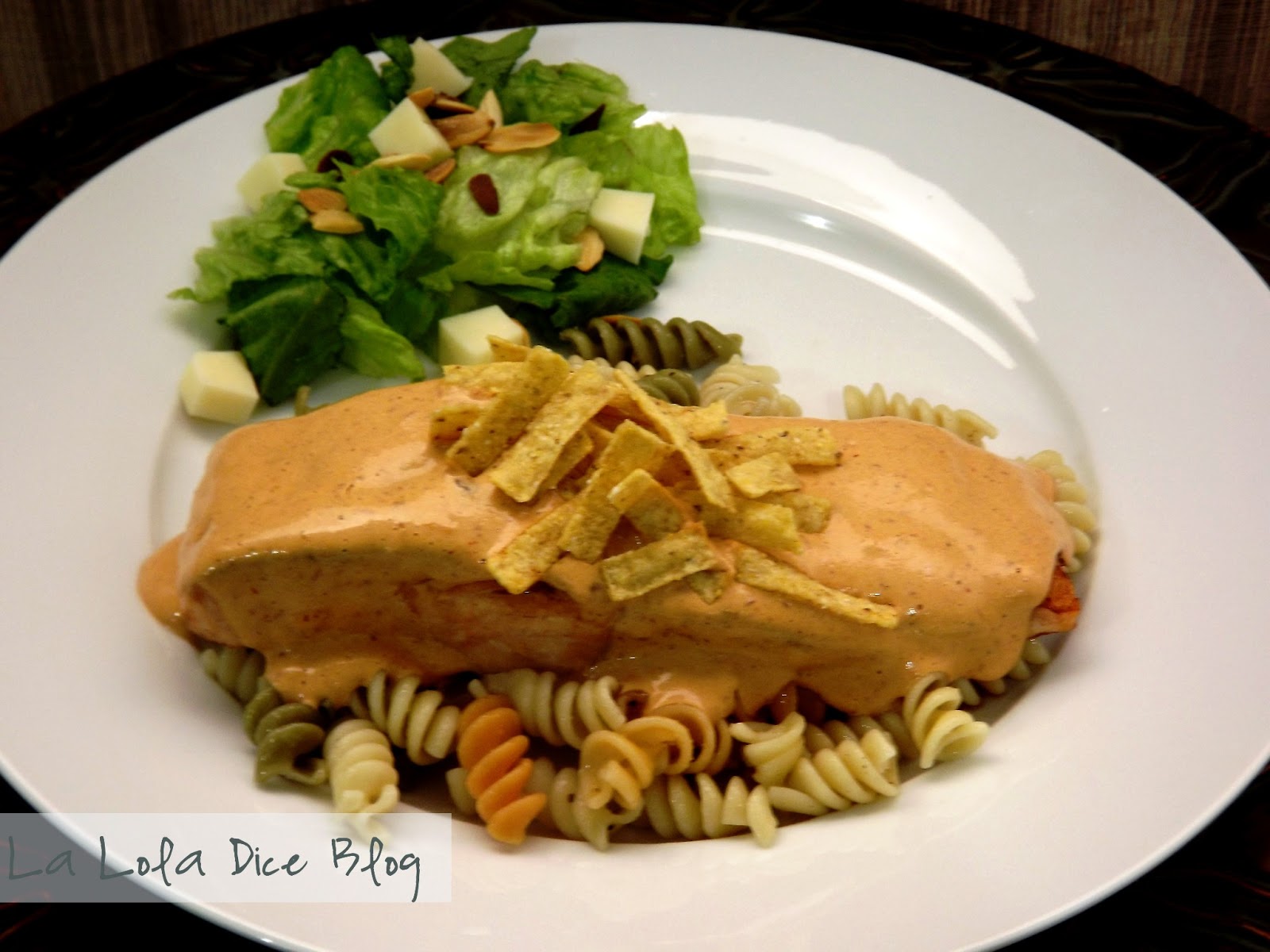 Salmón con Crema de Chipotle La Lola Dice