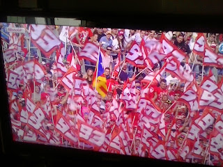 La afición festeja la victoria de Márquez