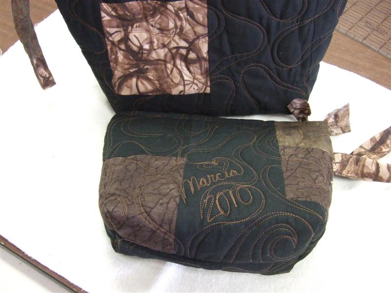 Crafty Sewing and Quilting Quilted Zipper Bags