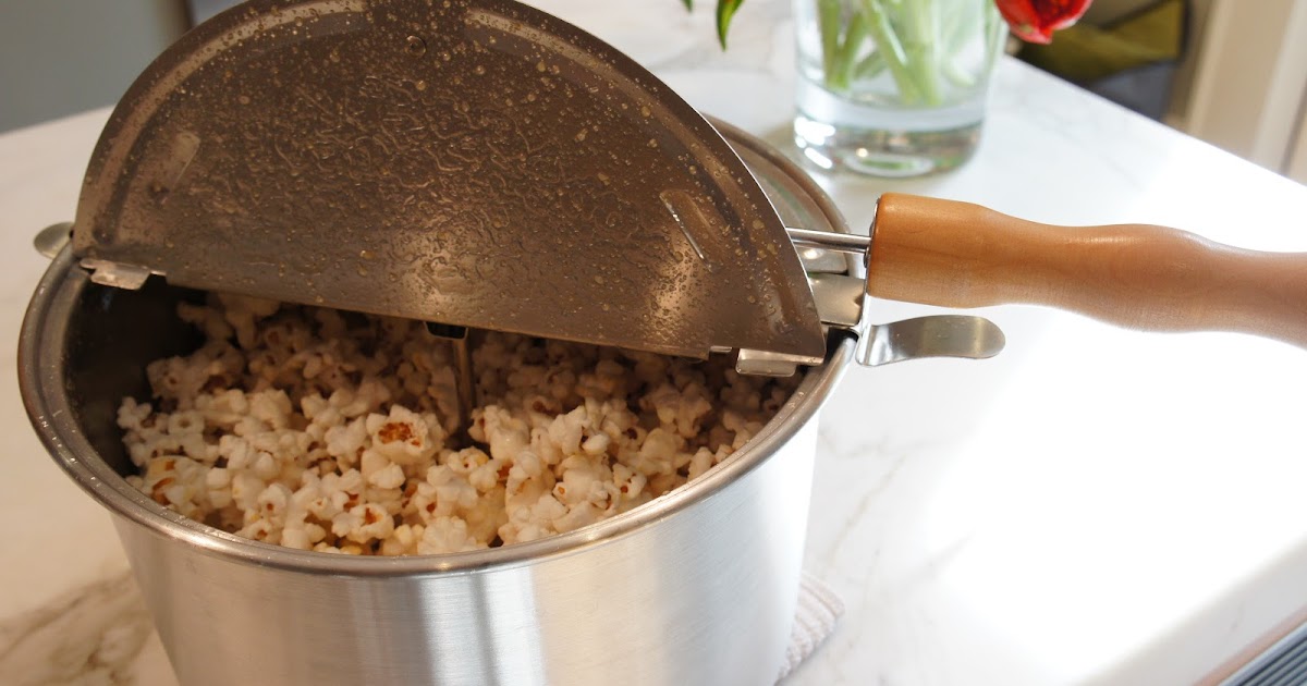 THE MARY BUFFET Whirley Pop Kettle Corn