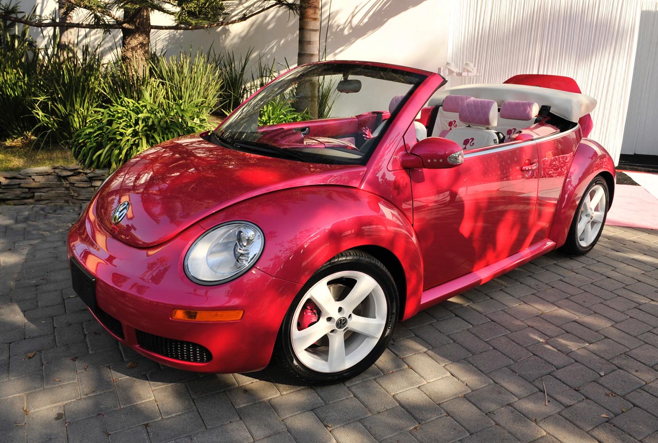 Volkswagen Pink Barbie Beetle - Luxury and Fast Cars