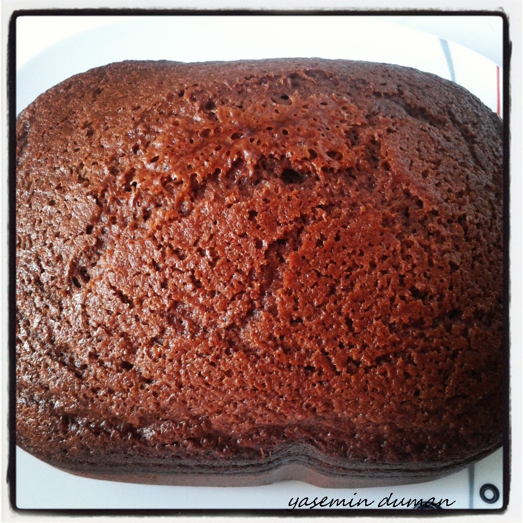 EVDE YEMEK KEYFİ EKMEK MAKİNESİNDE KEK