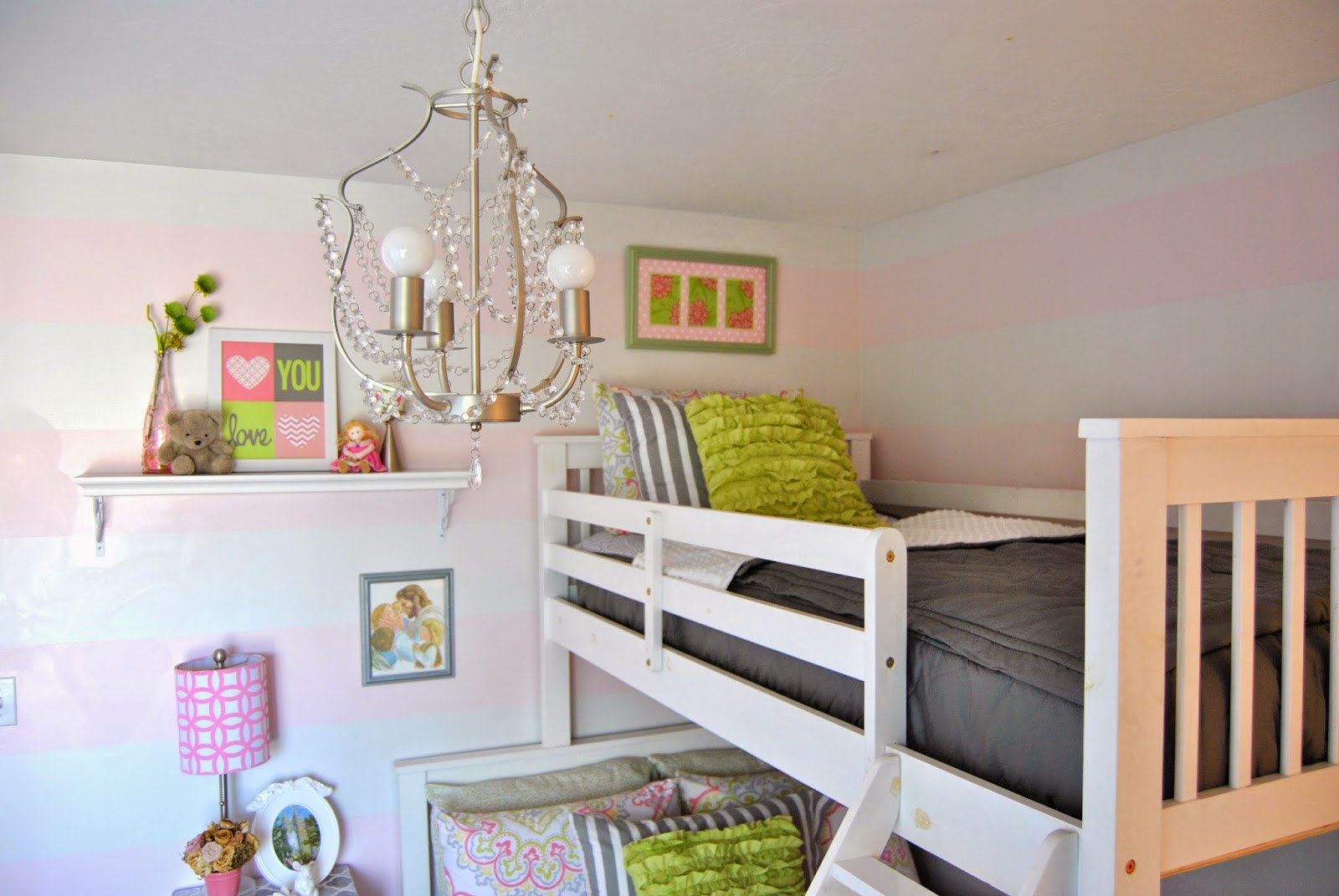 Studio 7 Interior Design Beddy's Amazing bedding for Bunkbeds!