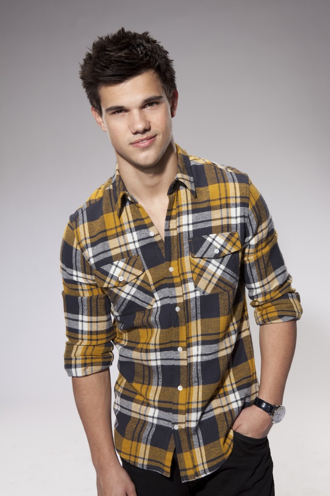 OFFICIAL TAYLOR LAUTNE... Taylor Lautner Twilight