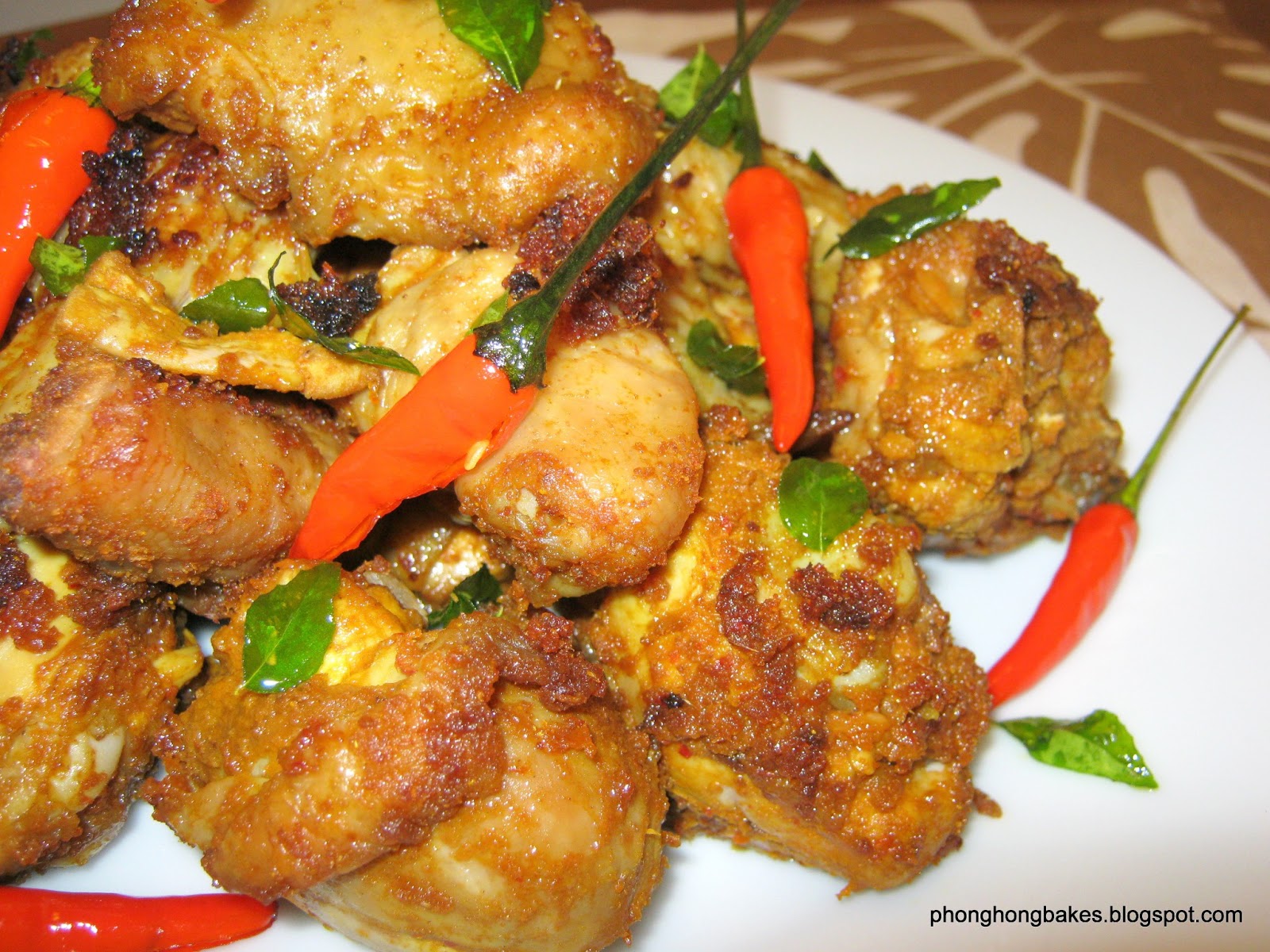 Phong Hong Bakes and Cooks! Spicy Fried Chicken