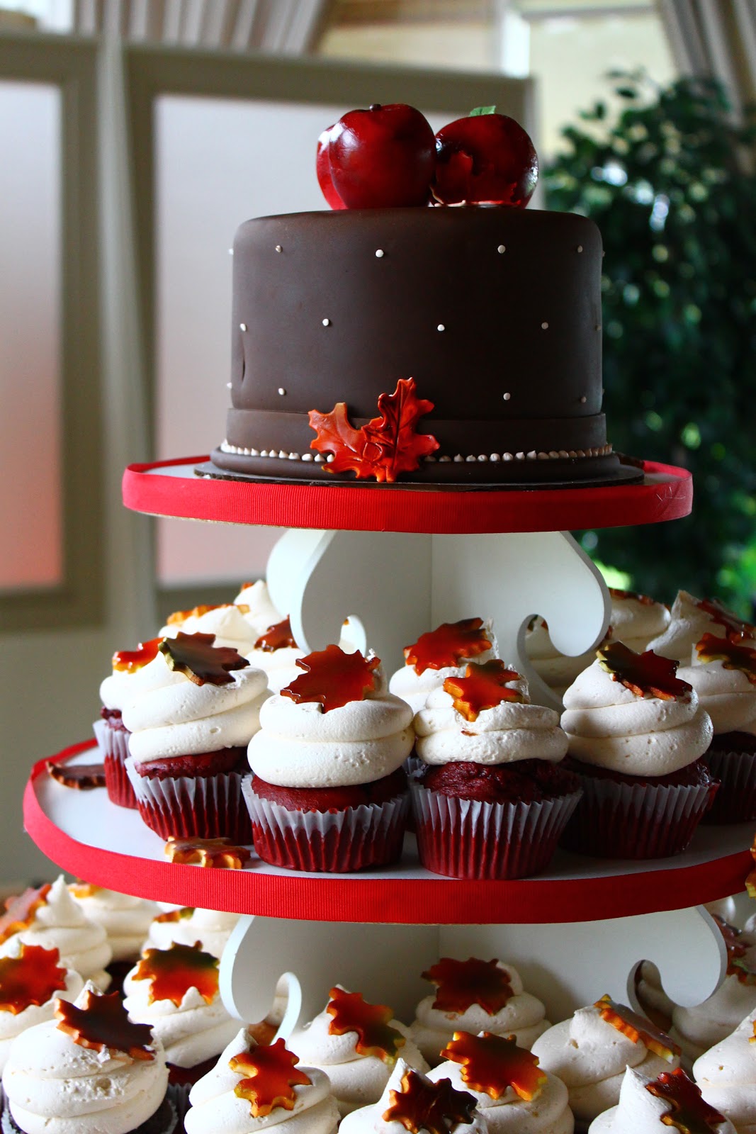 The Cake Bar 4 wedding cakes and a Harvest Festival